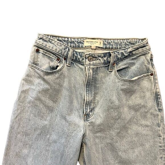 Abercrombie & Fitch Light Gray Straight Leg Jeans - Picture 3 of 6
